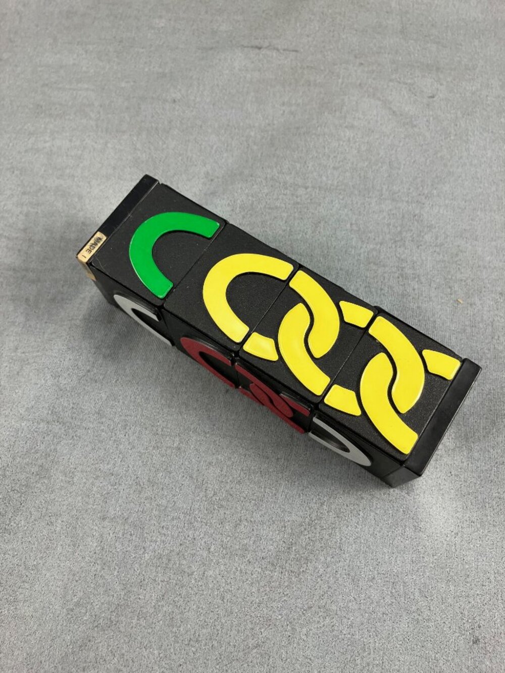 Missing Link Brain Teaser Puzzle by Ideal